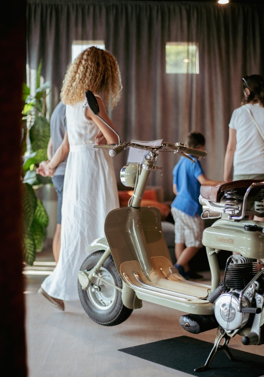 Salone del Mobile e moto d’epoca, il design si rimette in moto